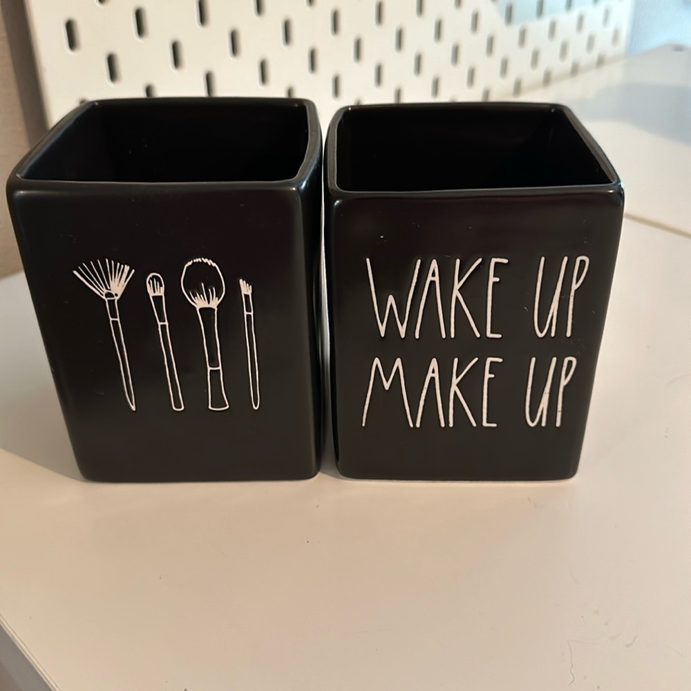 EUC Rae Dunn Make up Face Ceramic Organizers